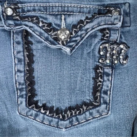 Miss Me Easy Boot Jeans Womens 30 Distressed Flawed Inner Thigh Wear Stretch - Picture 5 of 10